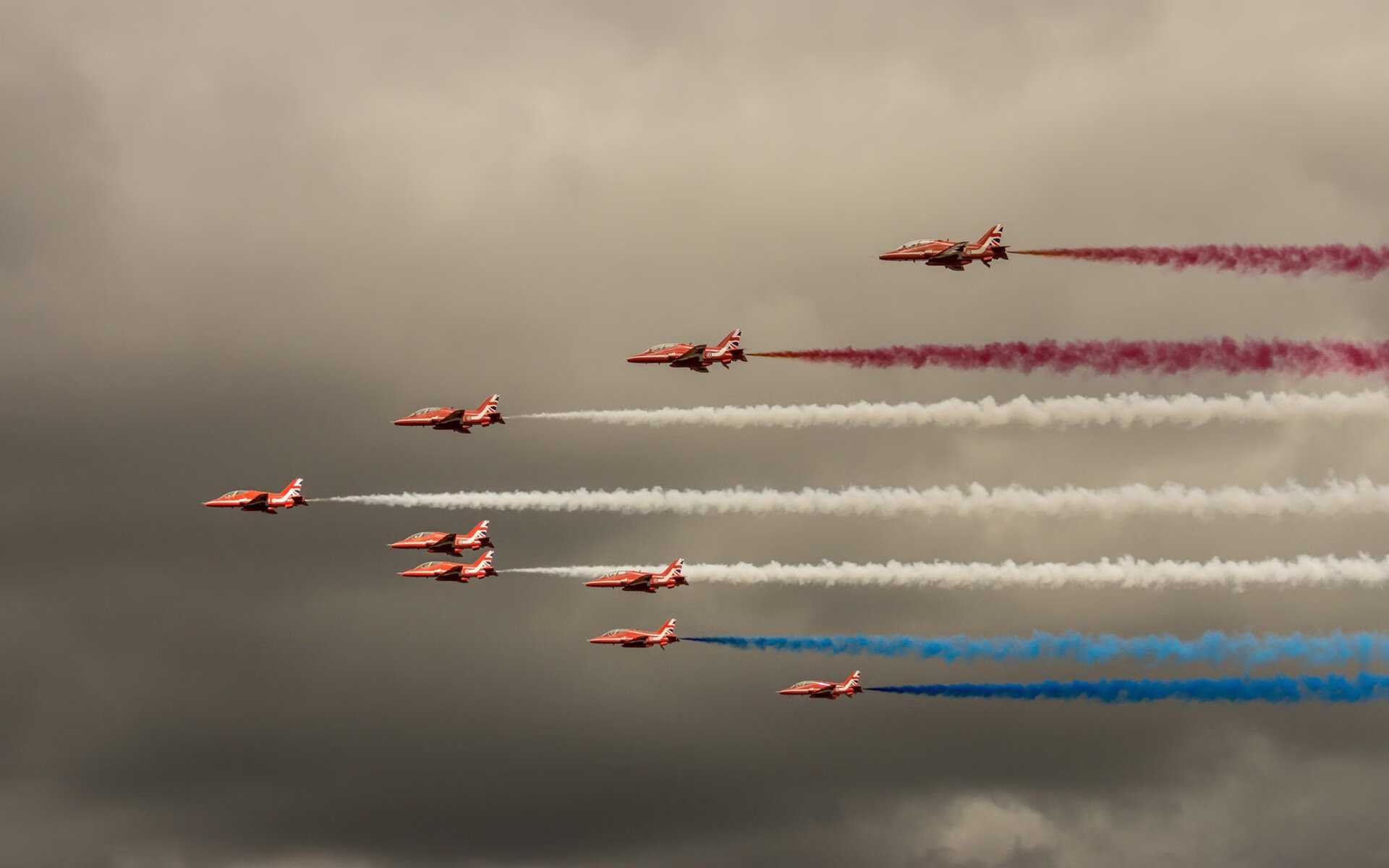 湖人训练现场使用高频传球训练提高出球速度,湖人传球大师